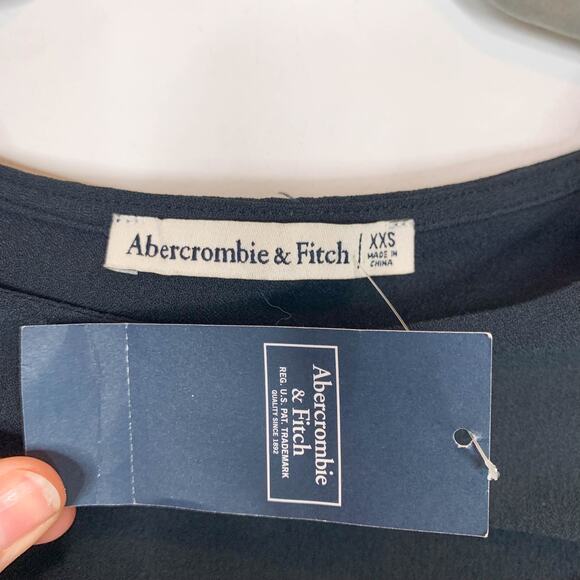 NWT ABERCROMBIE & FITCH y2k long sleeve triangle cutout top 90s - Picture 4 of 9